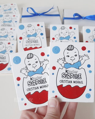 Marturii botez kinder surprise magnetice personalizate pictat manual