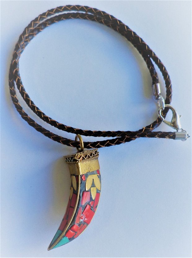 Colier handmade cu pandantiv din cupru sub forma de corn/bijuterie unisex/bijuterie barbateasca/bijuterie talisman