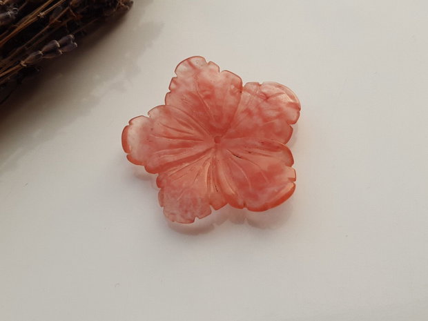 Pandant floare cuart sculptat