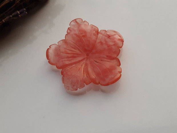 Pandant floare cuart sculptat