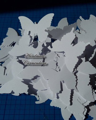 Confetti fluturi