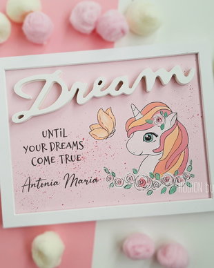 Decoratiune unicorn personalizata cu nume pictata manual