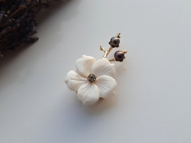 Pandant/brosa floare shell