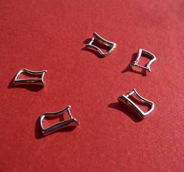 Agatatoare brioleta / pandant din argint .925 rodiat aprox 3.5x7.5x10 mm