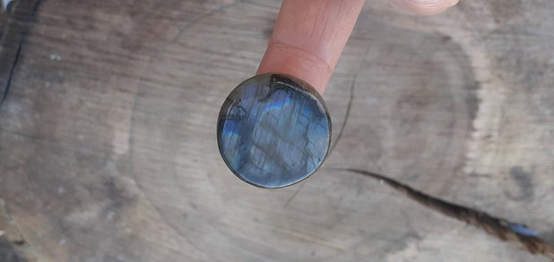 Cabochon  labradorit fatetat