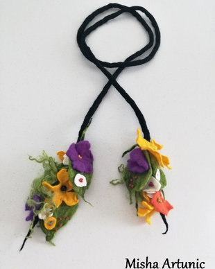 REZERVAT - Cordon/ Colier impaslit cu floricele multicolore