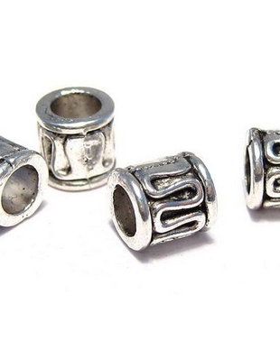 Distantier metalic, argintiu antichizat, 5x5 mm