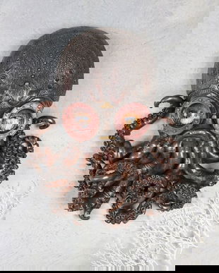 Decoratiune caracatita de pus pe perete din rasini