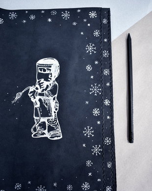 Agenda/Jurnal din piele naturala reciclata,  A4,  cusut manual si personalizat