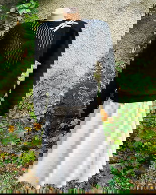 Bluza pufoasa cu detalii argintii