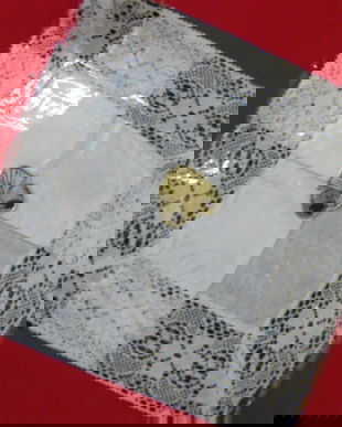 Nou-batista cu dantela