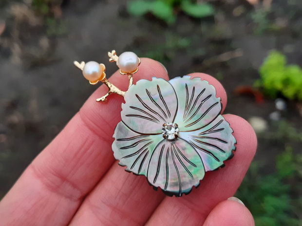Pandant/brosa floare shell