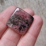 Cabochon rodonit natural, 20x21 mm
