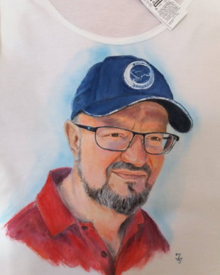 Portret pictat pe tricou