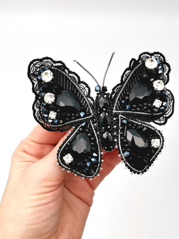Vândut Brosa - Black Butterfly