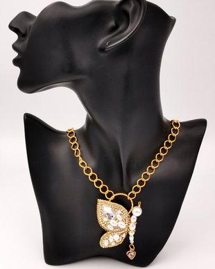 Vândut Colier - Gold Butterfly din Colecția Gold and Pearl's Colection