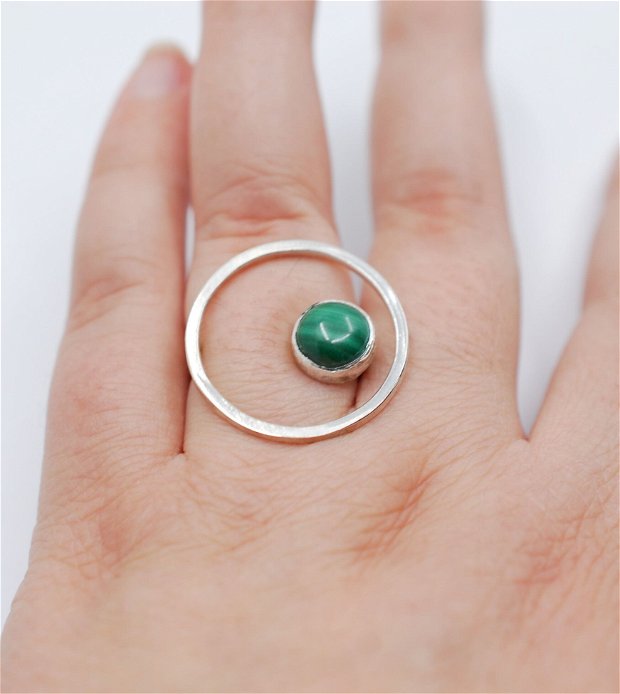 Inel levitator argint 925 cu malachit natural, inel rotund, levitator, patrat, verde