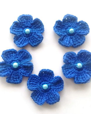 Lot floricele crosetate manual