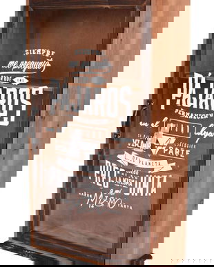 Bufetel de perete din lemn masiv maro cu sticla