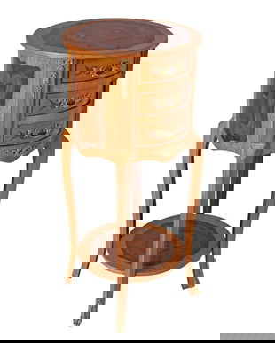 Comoda din lemn masiv furniruit cu decoratiuni din alama