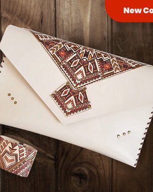 Poseta lucrata manual din piele naturala - AZTEC