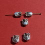 Bufnita argintie - distantier - aprox 10x8x3 mm