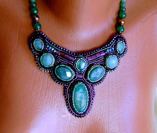 ! BlackFriday Today ! Aventurine si agat druzy, intr-un decor mov prunariu - colier superb / vintage renascut, creatii unicat, podoabe pe viata