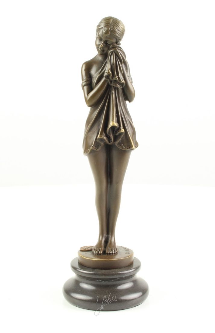 Fata trista- statueta Art Deco din bronz pe un soclu din marmura