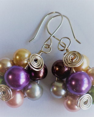 Cercei handmade din perle de sticla colorate si sarma- flower