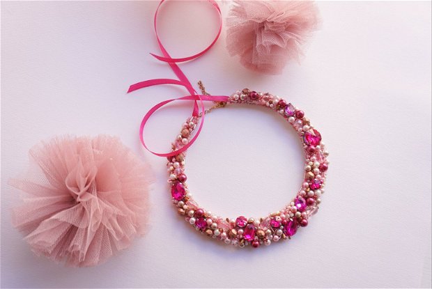 Colier "Zoe" cu cristale si perle roz