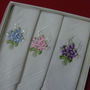 Nou-3 batiste cu broderie