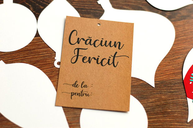 Etichete "Craciun Fericit " - kraft - personalizabile - Set 25 buc