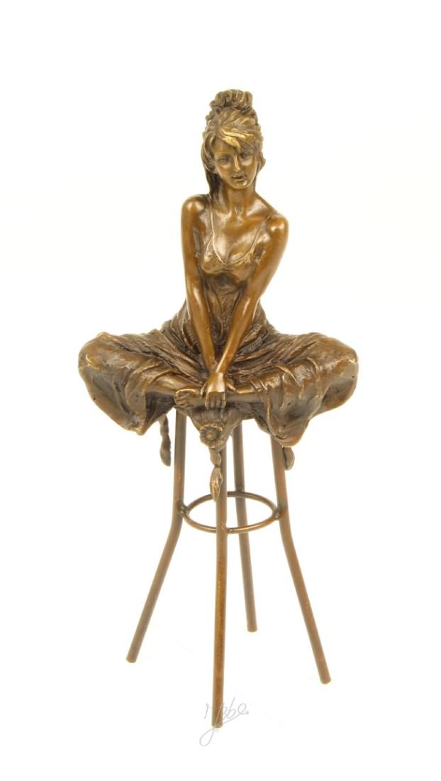 Doamna la bar-statueta din bronz masiv