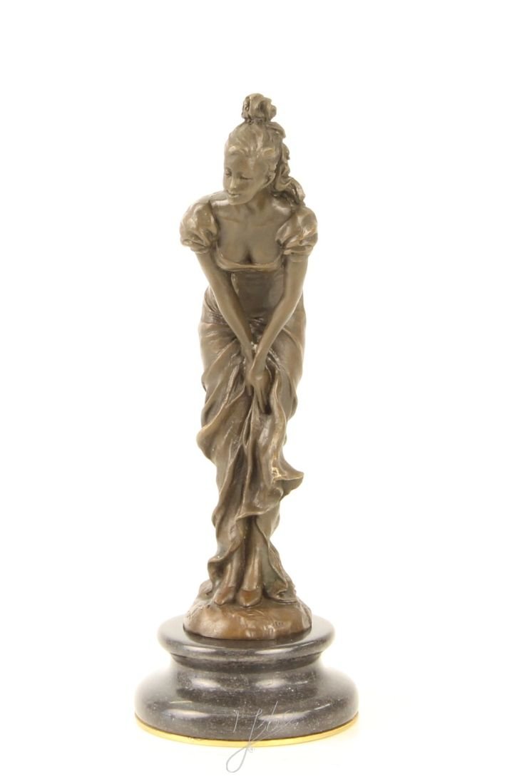 Dansatoare-statueta din bronz pe un socludin marmura