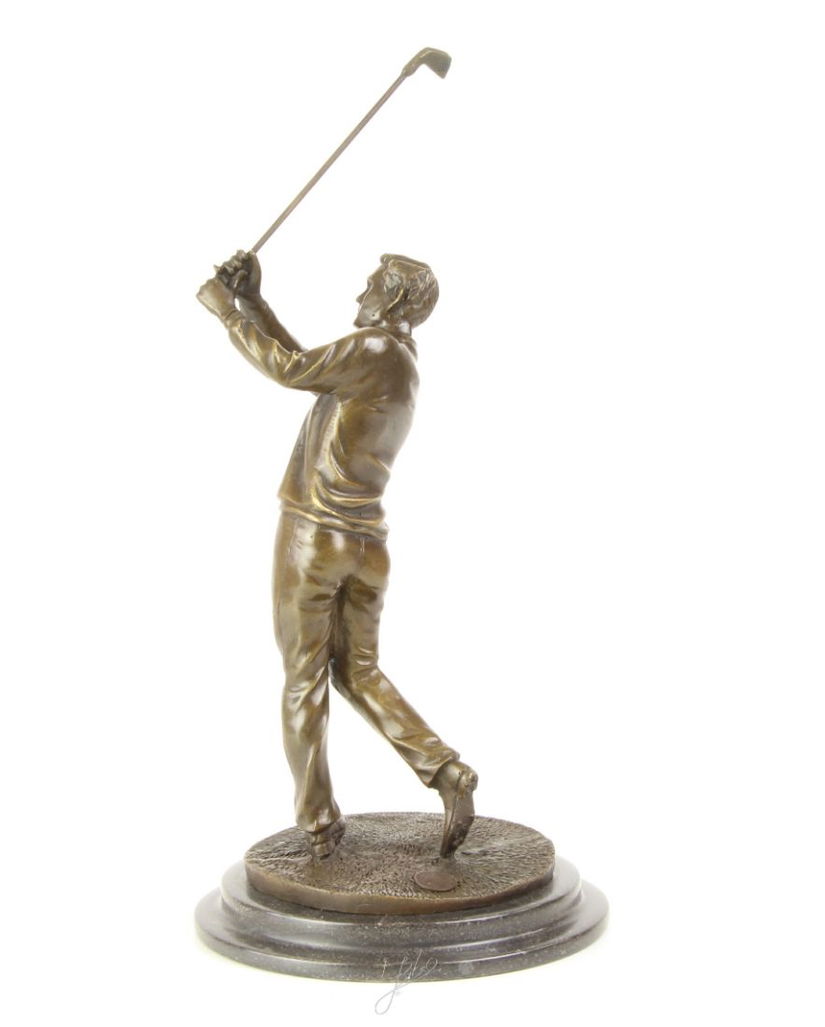 Jucator de golf-statueta din bronz pe un soclu din marmura