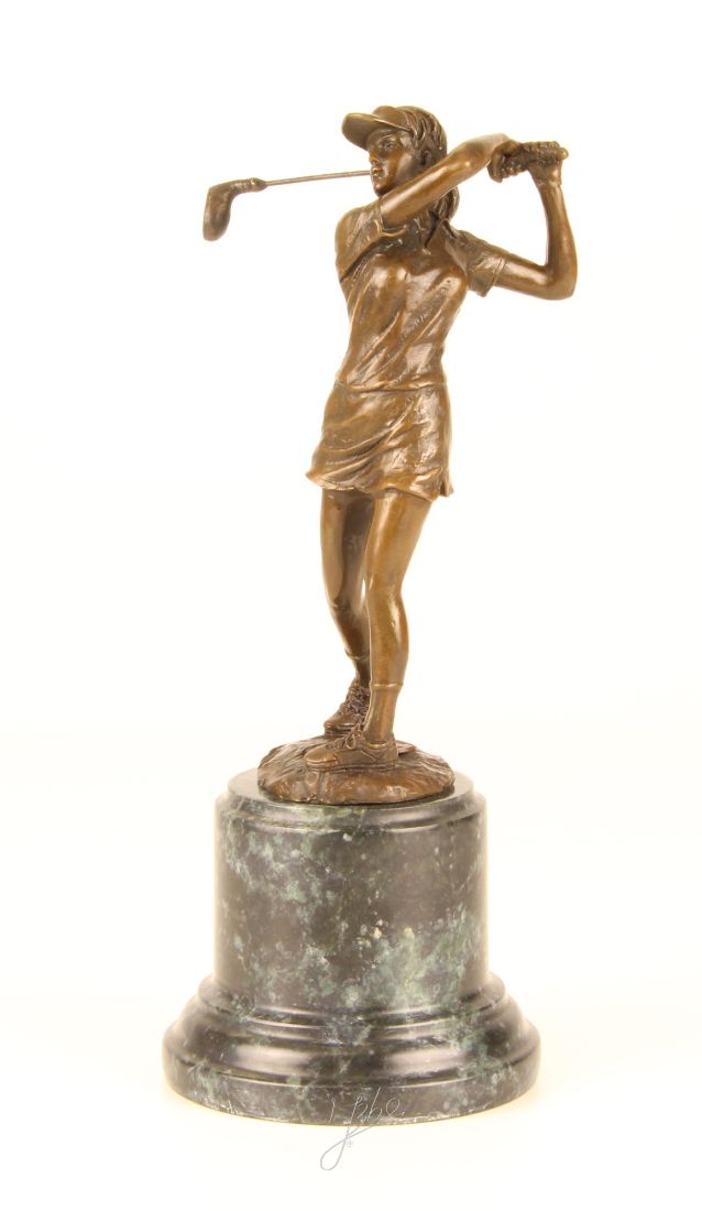 Jucatoare de golf-statueta din bronz pe un soclu din marmura