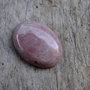 Cabochon rodonit roz, 30x22 mm