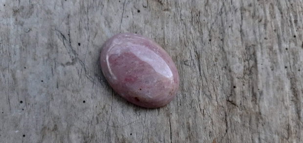 Cabochon rodonit roz, 30x22 mm