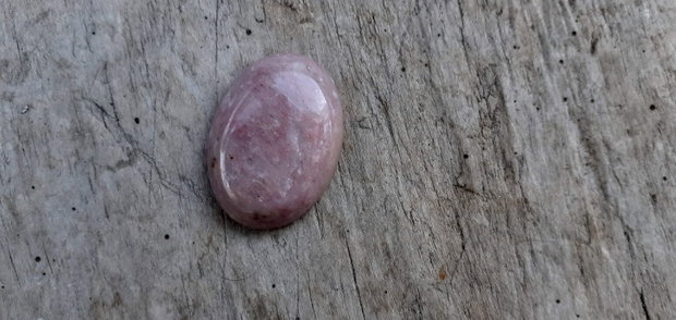 Cabochon rodonit roz, 30x22 mm