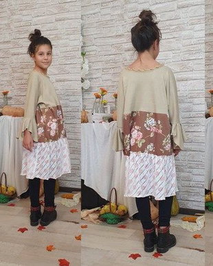 Rochie accesorizata cu buline