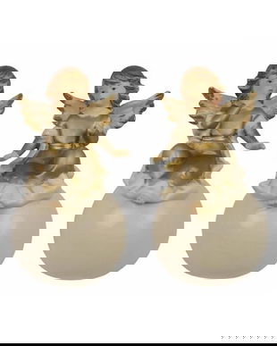 O pereche de casete rotunde din portelan cu ingerasi