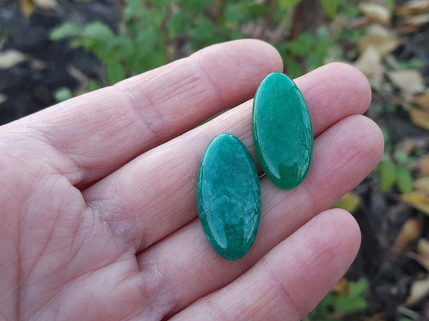 Cabochon jad