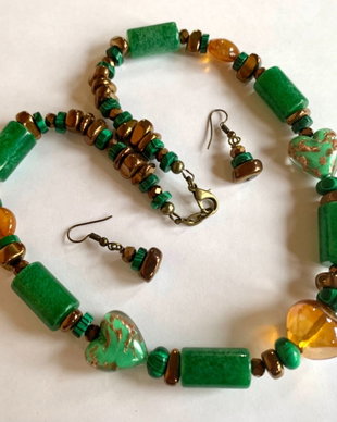 GREEN AMBER LOVE-jad,malachit,hematit,murano,bronz
