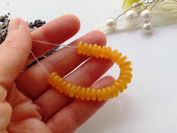 Rondele yellow jade