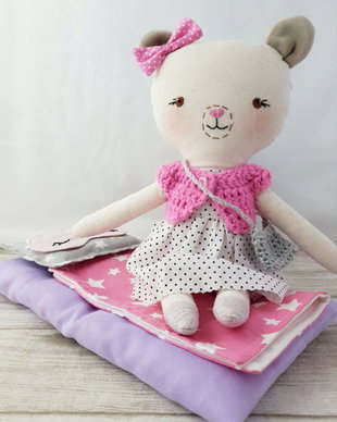 Set joaca ursuletul doarme