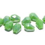 Margele din sticla, lacrima, opace, 6x4 mm, vernil