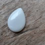 Cabochon portelan alb, 33x24x6 mm