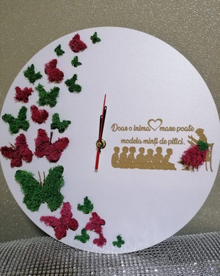 Ceas cu fluturi si licheni educatoare/invatatoare/profesoara