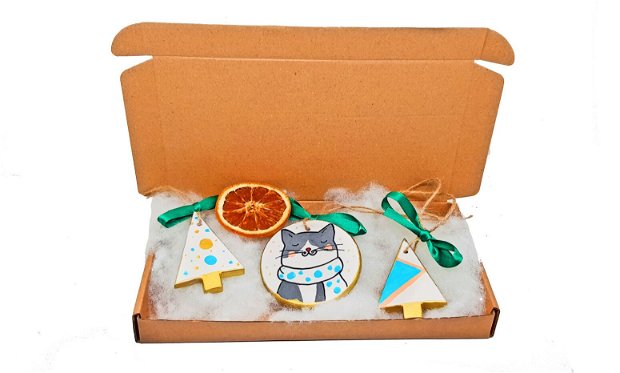 Christmas Box -Animalute Vesele Nr.3 -Trei globuri din praf ceramic pictate cu foita de aur lichida si acrilice