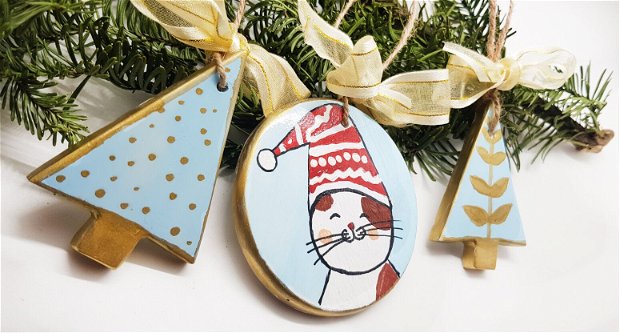 Christmas Box -Animalute Vesele Nr.5 -Trei globuri din praf ceramic, pictate cu foita de aur lichida si acrilice